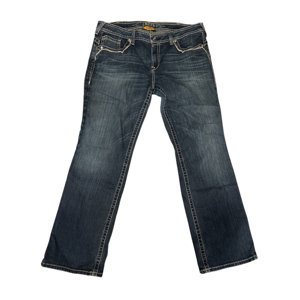 Ariat amber women’s bootcut jeans size 32, bedazzled, medium rise.
